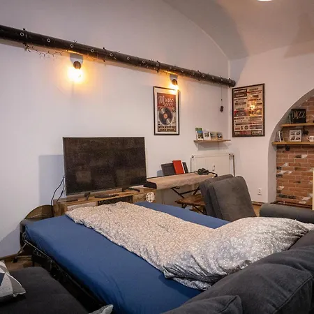 شقة Varady's 1 Bedroom In Historic Center *